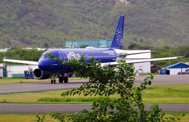 Airbus A320 (N531JL)
