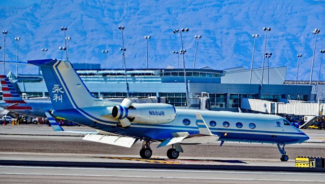 Gulfstream Aerospace Gulfstream IV (N88WR) - N88WR 2007 GULFSTREAM AEROSPACE GIV-X (G450) s/n 4085 Wynn Resorts  - Las Vegas - McCarran International (LAS / KLAS)USA - Nevada, June 2, 2016 Photo: Tomás Del Coro