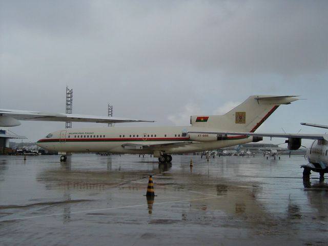 Boeing 727-100 (XT-BBE)
