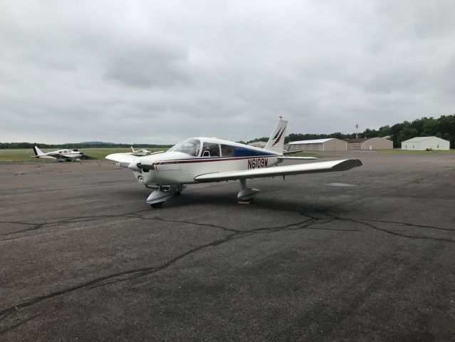 Piper Cherokee (N6109W)