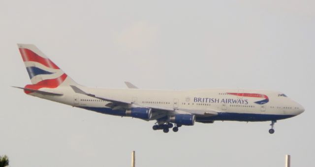 Boeing 747-400 (G-CIVU)