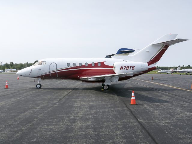 Hawker 800 (N79TS)