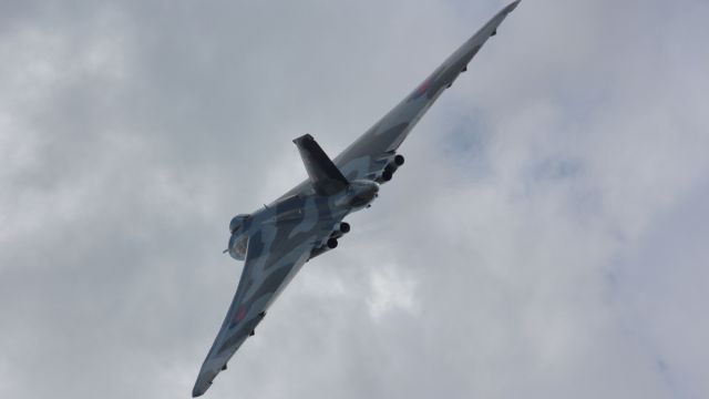 — — - SAT 27th JUNE Avro Vulcan ZH558 returning home to Doncaster for a short display after day one of the V force tour, visiting seventeen locations over the weekend where complete V-Force aircraft reside.