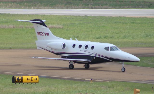 Beechcraft Premier 1 (N527PN)