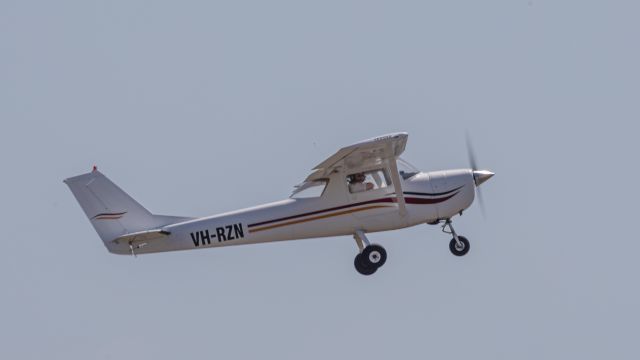 Cessna Commuter (VH-RZN)