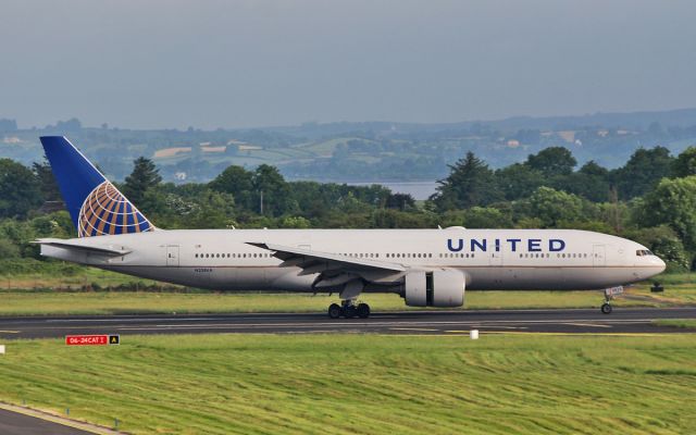 Boeing 777-200 (N228UA) - united b777-222er n228ua diverting to shannon this morning while routing chicago to rome 9/6/16.