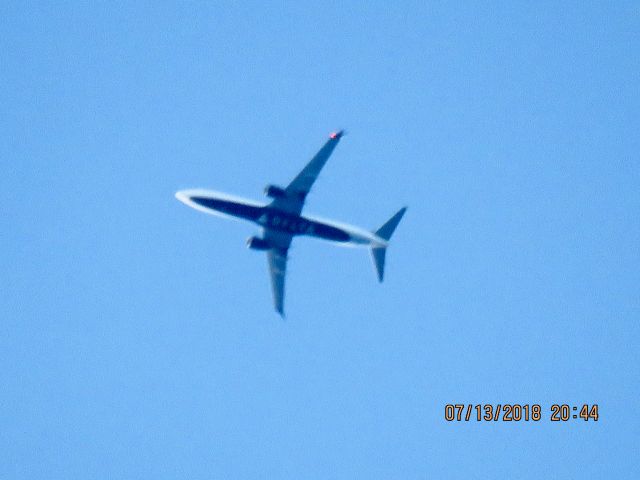 Boeing 737-900 (N885DN)
