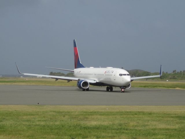 Boeing 737-900 (N841DN)