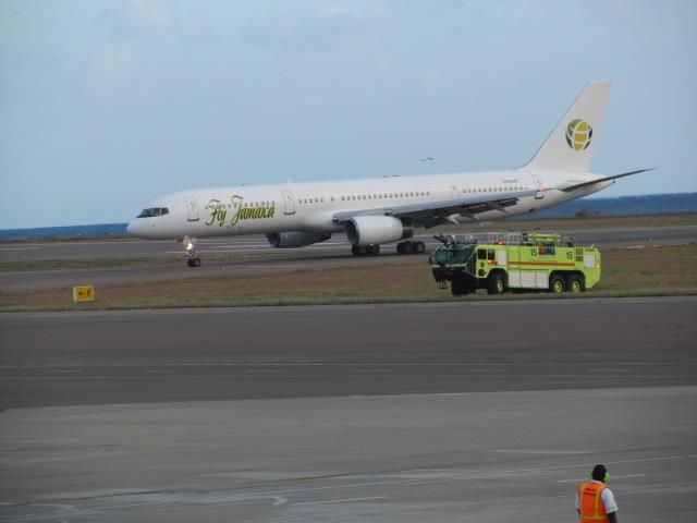 Boeing 757-200 (N524AT) - Fly Jamaica Inaugural Flight into Kingston