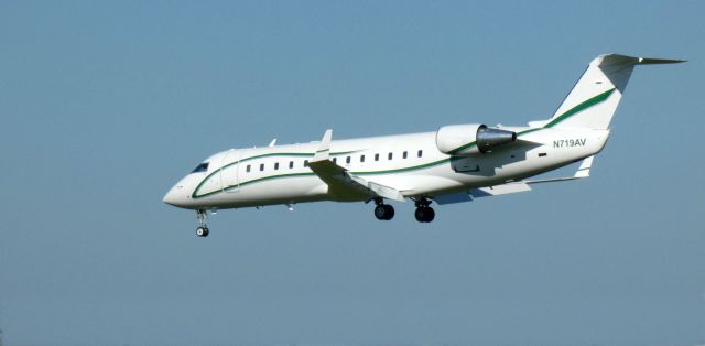 Canadair Regional Jet CRJ-200 (N719AV) - On final is this 1996 Bombardier Canadair Regional Jet 100ER in the Autumn of 2021.