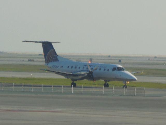 Embraer EMB-120 Brasilia (N290SW)