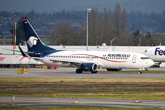 Boeing 737-800 (XA-AMB)