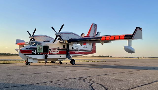 Canadair CL-415 SuperScooper (N392AC)