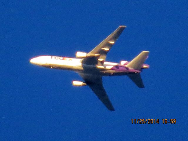 McDonnell Douglas DC-10 (N321FE) - FedEx flight 597 from MEM to SEA over Southeastern Kansas at 32,000 feet.