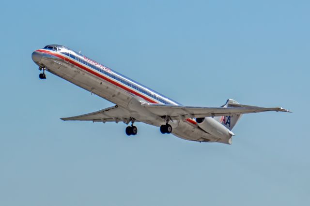 McDonnell Douglas MD-83 (N9617R)