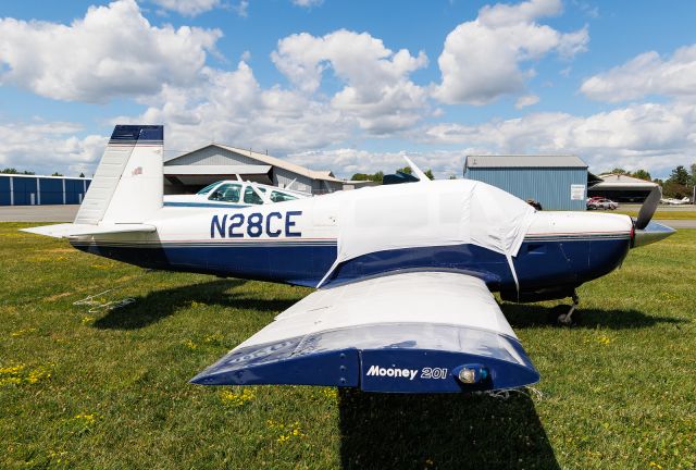 Mooney M-20 (N28CE)