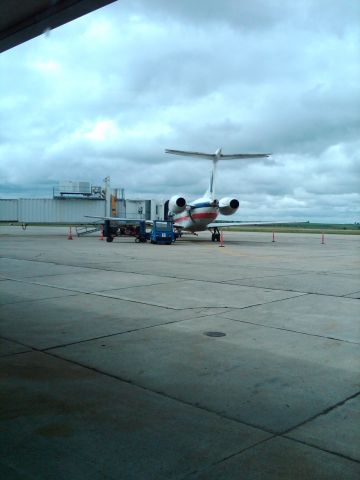 Embraer ERJ-135 (N381SK)