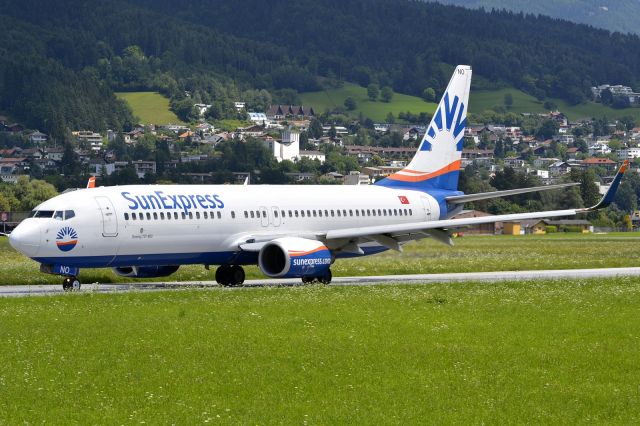 Boeing 737-800 (TC-SNO)