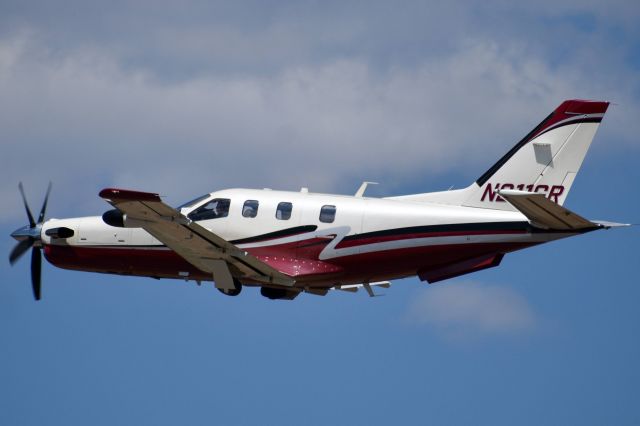 Socata TBM-700 (N211GR)