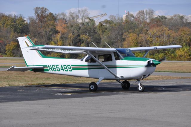 Cessna Skyhawk (N65489)