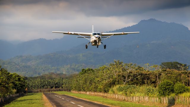 Cessna Caravan (TI-BCX)