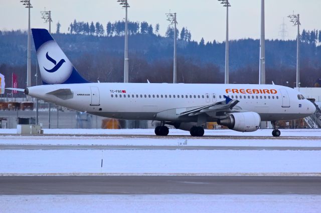 Airbus A320 (TC-FBO)