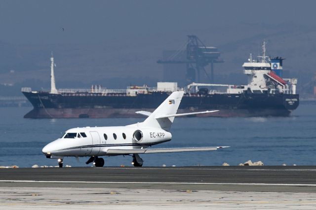 Dassault Falcon 10 (EC-KPP)