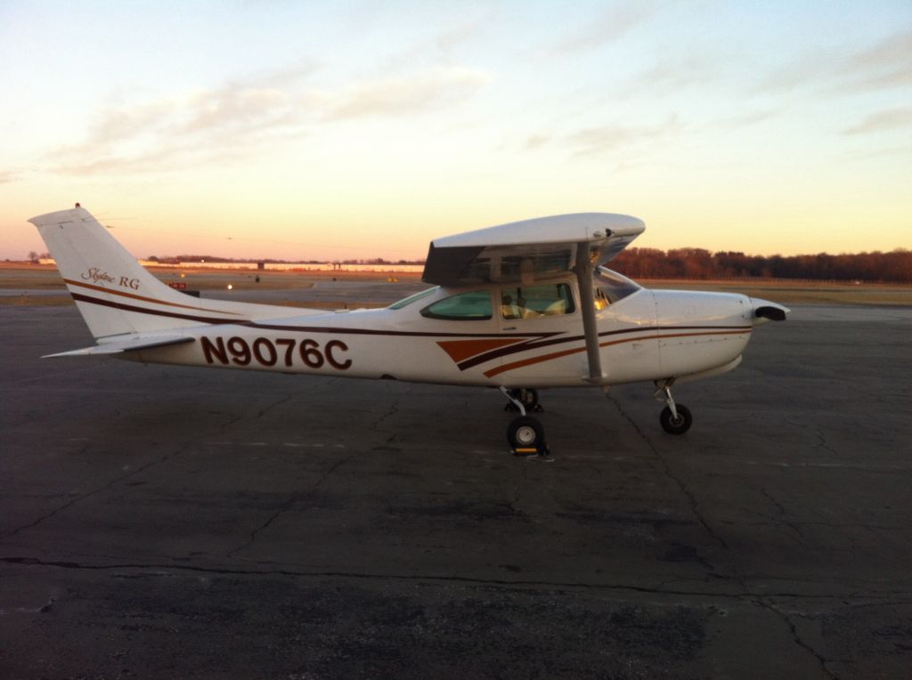Cessna Skylane (N9076C)