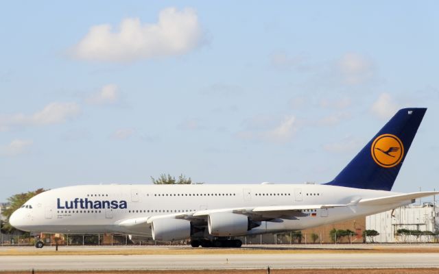 Airbus A380-800 (D-AIMF)