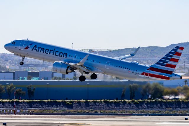 Airbus A321neo (N432AN) - An American Airlines A321 neo taking off from PHX on 2/10/23 during the Super Bowl rush. Taken with a Canon R7 and Canon EF 100-400 II L lens.