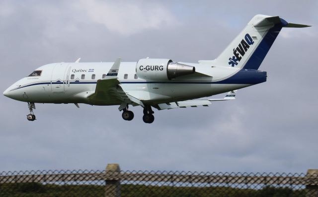 Canadair Challenger (C-GURG) - CL60 C-GURG QUE « 25 » CYQB-CYGR