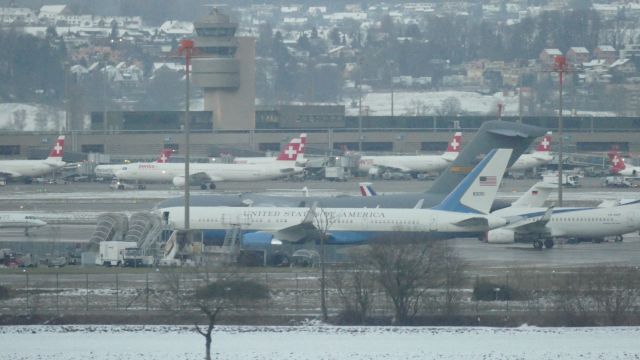 N80001 — - 20th January 2016: Air Force Two at Zurich Airport (on the occasion of the World Economic Forum).