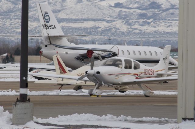 Cirrus SR-22 (N302BY)