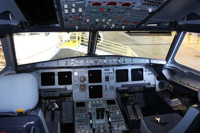 Airbus A319 (N839UA)