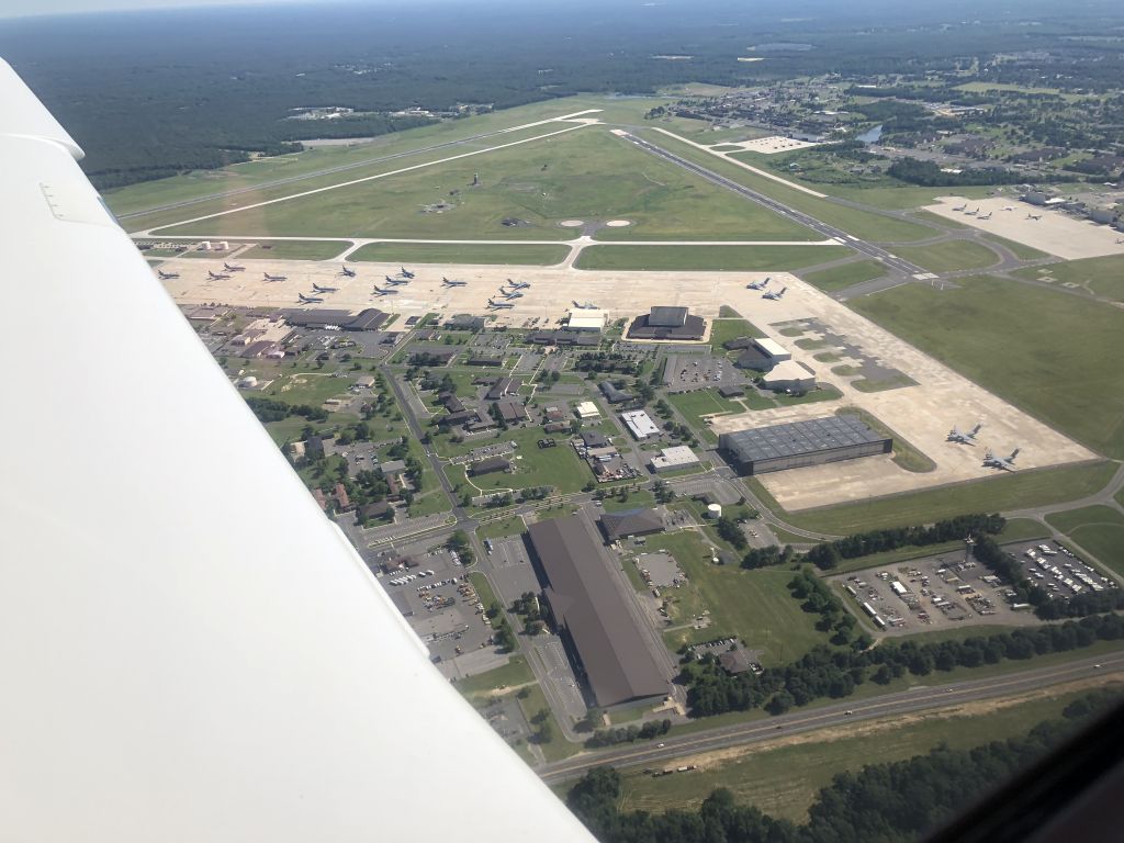 Cessna 350 (N1443T)