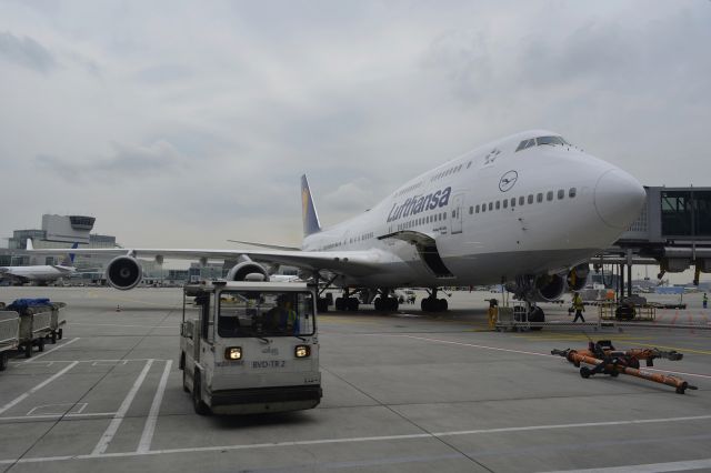 Boeing 747-400 (D-ABVU)