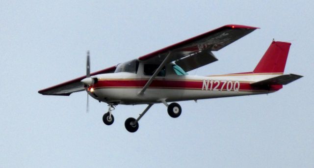 Cessna Commuter (N1270Q) - On final is this 1971 Cessna 150L Communter from the Autumn of 2021.