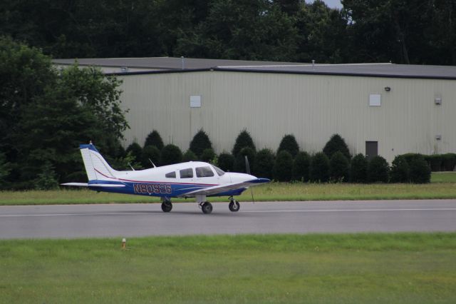Piper Cherokee (N80926) - Landing 