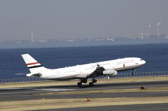 Airbus A340-200 (SU-GGG) - Departure at Tokyo-Haneda Intl Airport Rwy16L on 2016/03/02 " Egypt Gvmt VIP Flight "