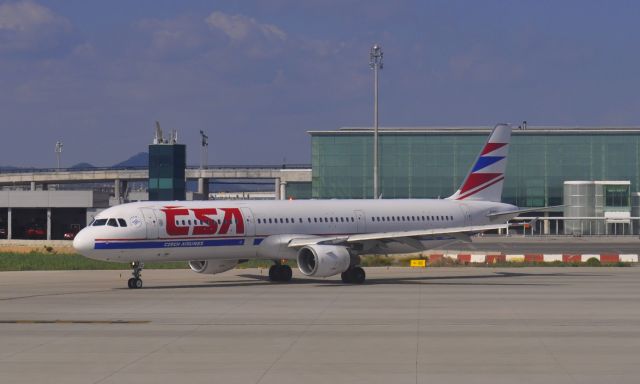 Airbus A321 (OK-CEC) - Barcelona Czech Airlines Airbus A321-211 OK-CEC in Barcelona