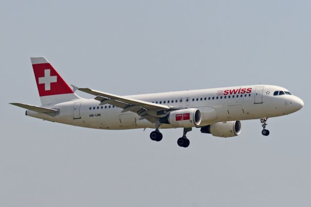 Airbus A320 (HB-IJM)
