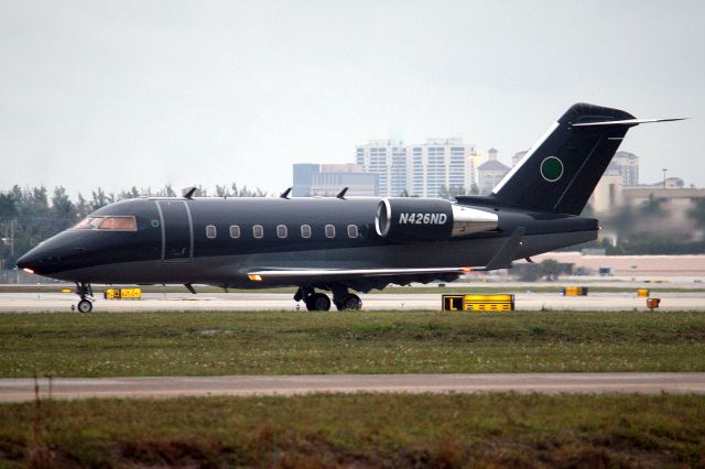 Canadair Challenger (N426ND) - Lining up to depart rwy 10L on 16-Mar-19 heading for KFXE.