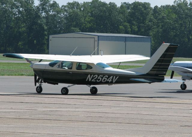 Cessna Cardinal (N2564V) - Parked at Downtown Shreveport.