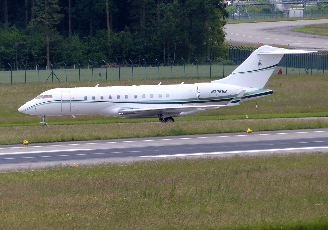 Bombardier Global Express (N375WB) - Date 12/06/16 c/n 9288