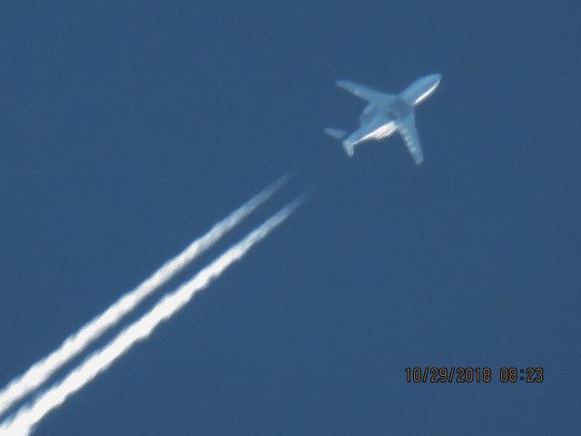 Canadair Challenger (N604RC)