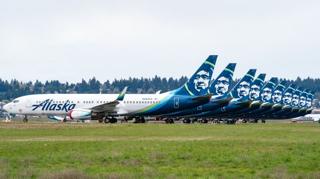 Boeing 737-800 (N583AS) - Shame to see so many birds all stored up at KPDX due to COVID-19. I'm told Alaska is going to park up to 25 planes on the crosswind runway.