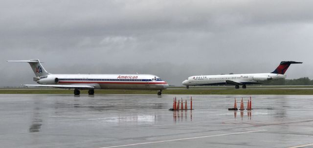 McDonnell Douglas MD-83 (N590AA) - Two Mad Dogs at GSP!