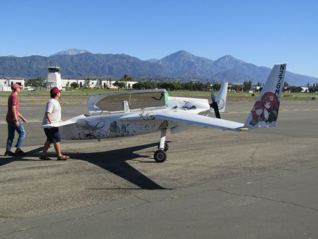 RUTAN VariEze (N27GM) - On the ramp