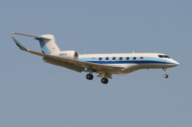 Gulfstream Aerospace Gulfstream G650 (N8833)