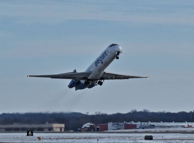 McDonnell Douglas MD-87 (N425NV)